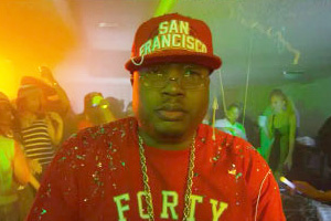E-40 ft. Cousin Fik - Wasted
