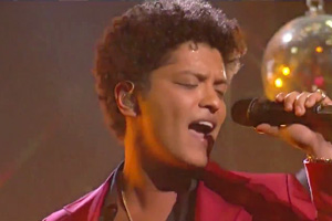 Bruno Mars - Treasure [Billboard Music Awards]