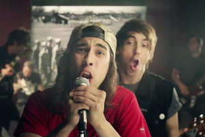 All Time Low ft. Vic Fuentes - A Love Like War