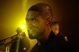 Usher ft. Nicki Minaj - She Came To Give It To You
